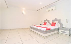 Hotel O Plaza Grand